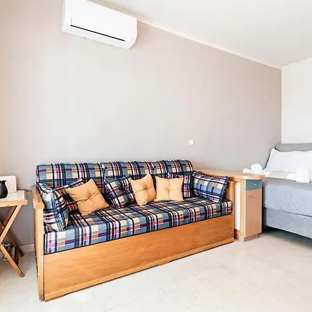 Rooftop 1-bedroom Apartament
